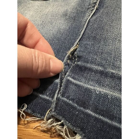 KanCan Mini Jean Skirt Raw Hem Distressed Wash Blue Denim Womens Size 3 - Picture 7 of 7